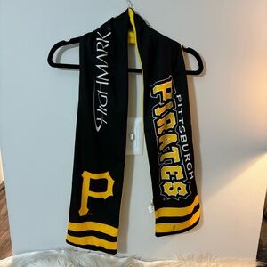 Pittsburgh Pirates fleece scarf
